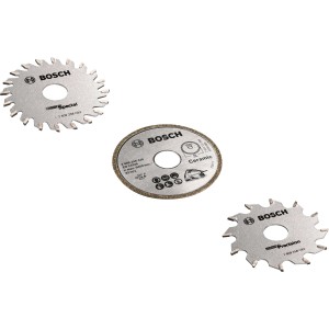 Drei Sägeblätter für die Bosch Multi-Handkreissäge PKS 16: Precision, Special und Diamanttrennscheibe Ceramic.