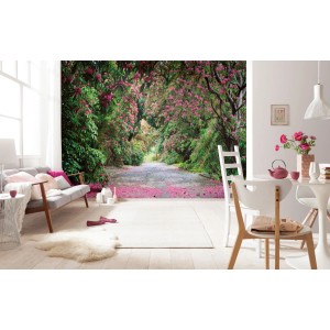 Sanders & Sanders Fototapete mit Landschaft in Grün und Rosa, passend für Wohn- und Schlafzimmer.
