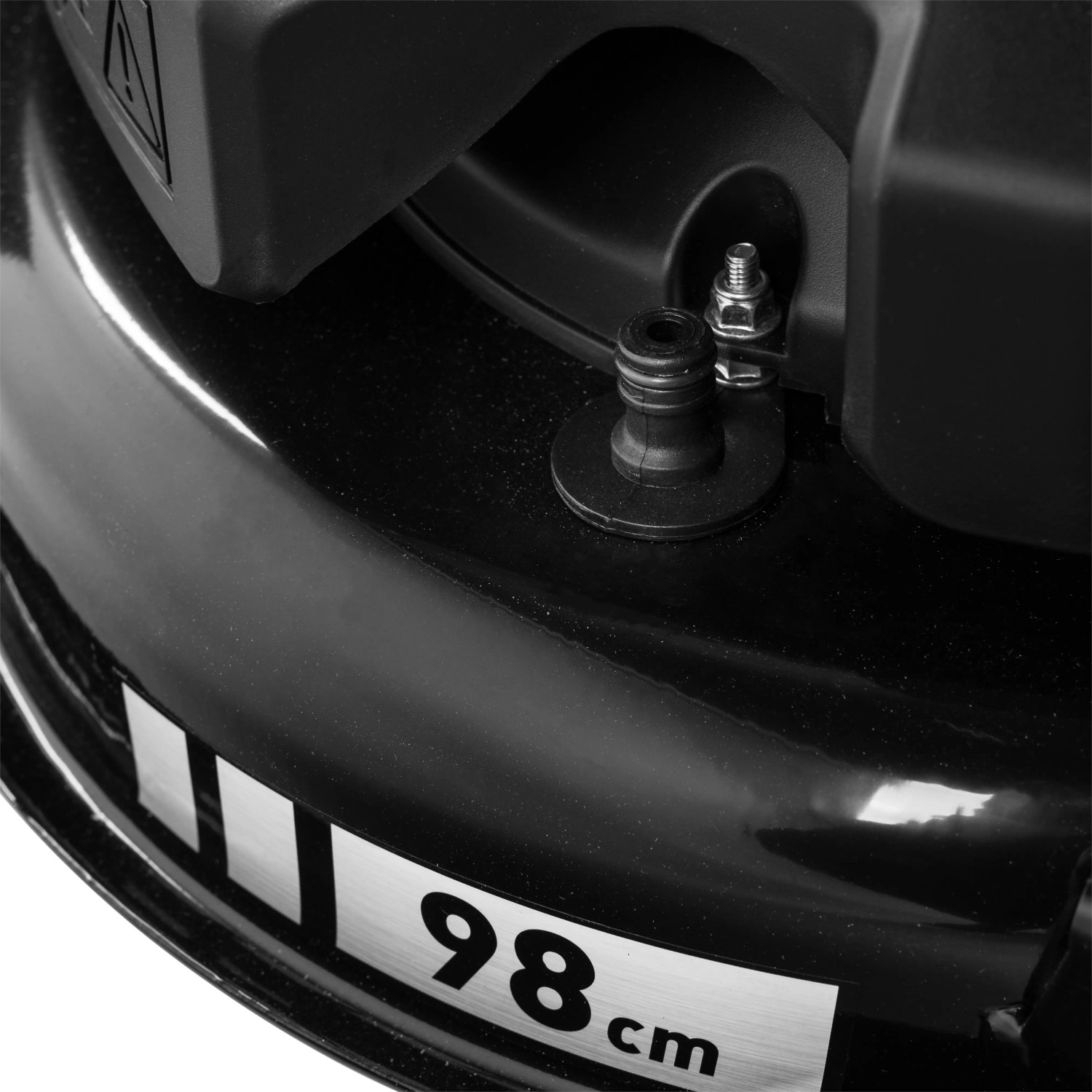 Detailaufnahme: 98 cm Schnittbreite des Texas Benzin-Rasentraktor Premium TTS98.