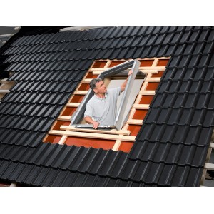 Velux Dämm- und Anschluss-Set BDX FK06: Einbau in ein Dachfenster.