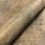 Newroom Vinyltapete Lucian in Gold-Beton Optik, moderne Dekortapete für Wohnräume.
