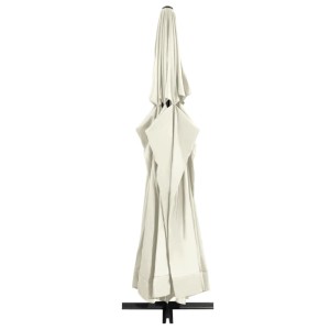 Geschlossener, sandweißer furnicato Sonnenschirm mit Aluminium-Mast und schwarzem Ständer.