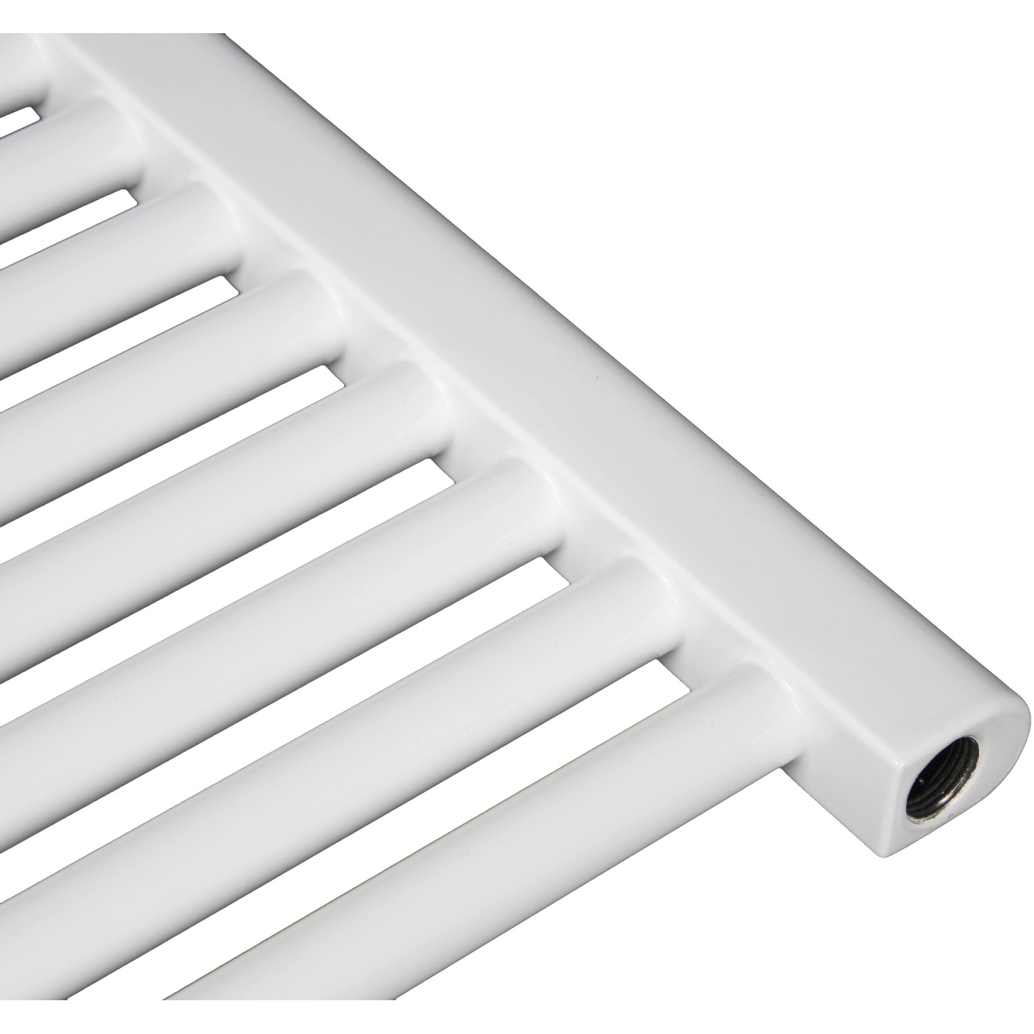 Detailaufnahme: Weißer El Fuego Badheizkörper mit 17 Streben, Warmwasser-Heizkörper.