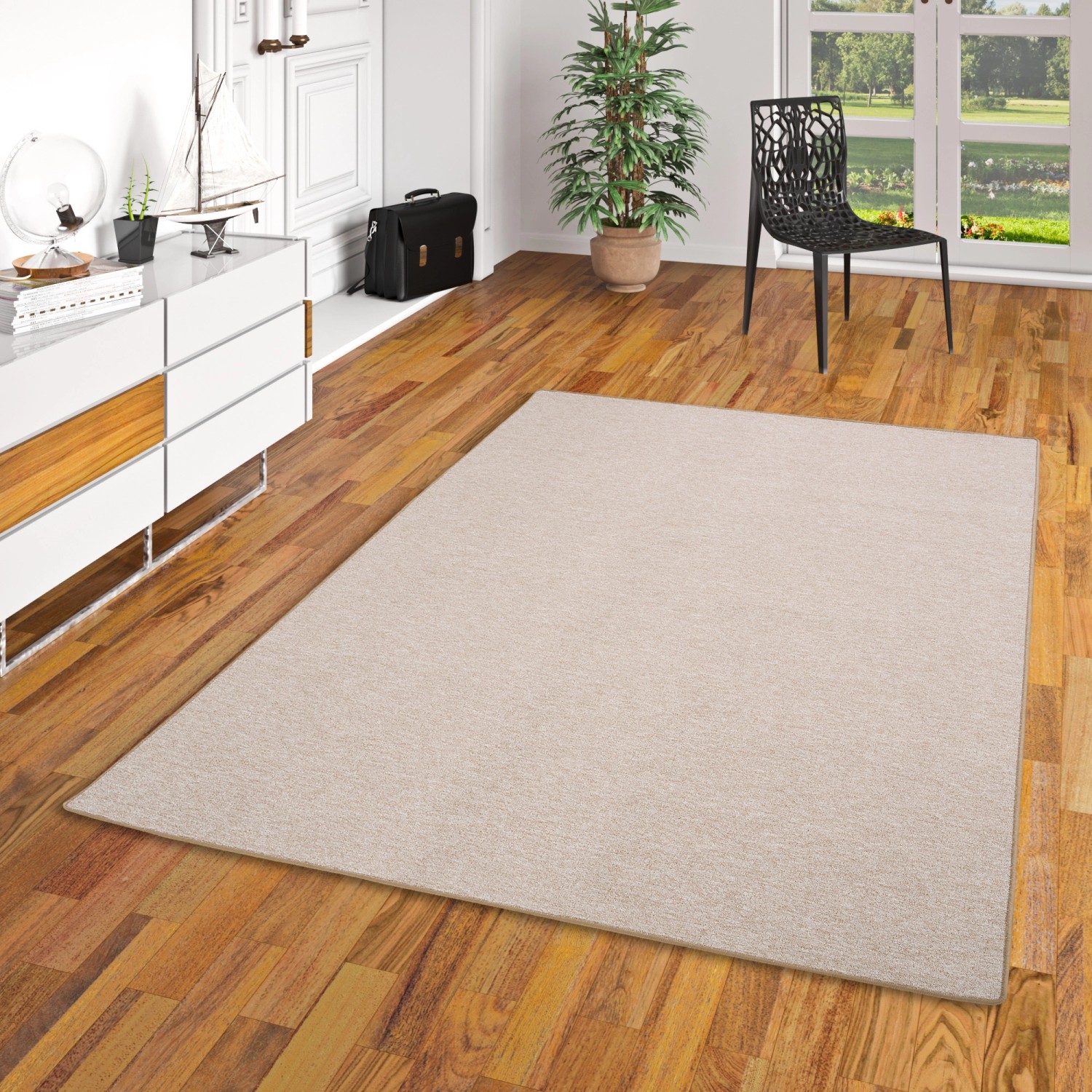 Beiger Snapstyle Feinschlingen Velour Teppich Strong (80x160cm) im Raum.
