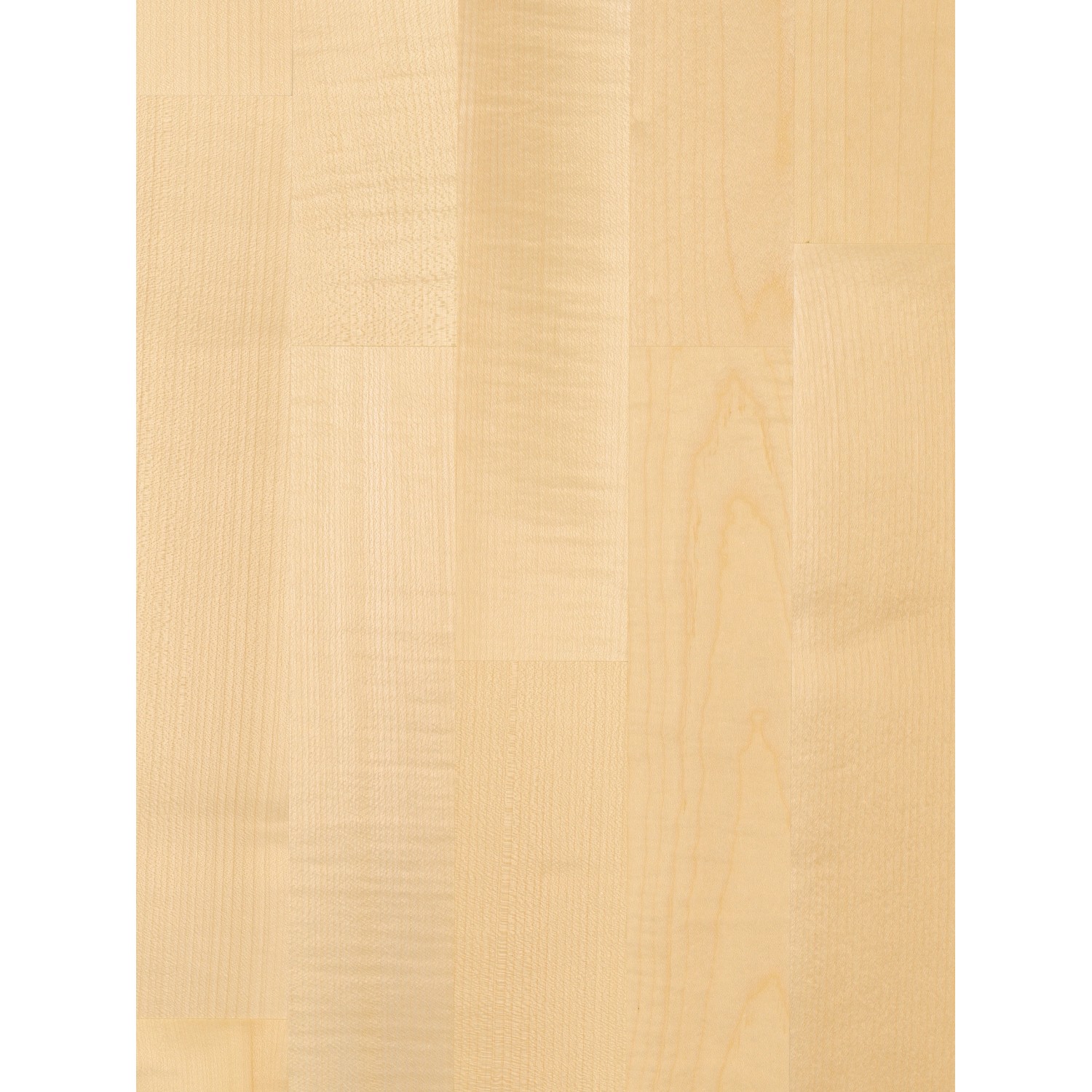 Heller, matter Parador Parkettboden aus Bergahorn im Schiffsbodendesign.