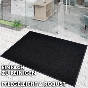 Schwarze KARAT Spaghettimatte Fußmatte aus Vinyl, 90x120 cm, für den Innen- und Außenbereich.