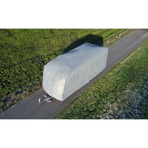 Graue GreenYard Abdeckplane XL für Wohnwagen (670x250x220cm) zum Frostschutz.