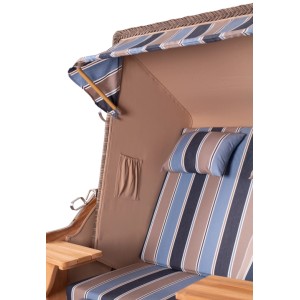 GarWoh Strandkorb Nordstrand Teak, grau gestreift mit Teakholz und Bistrotisch.