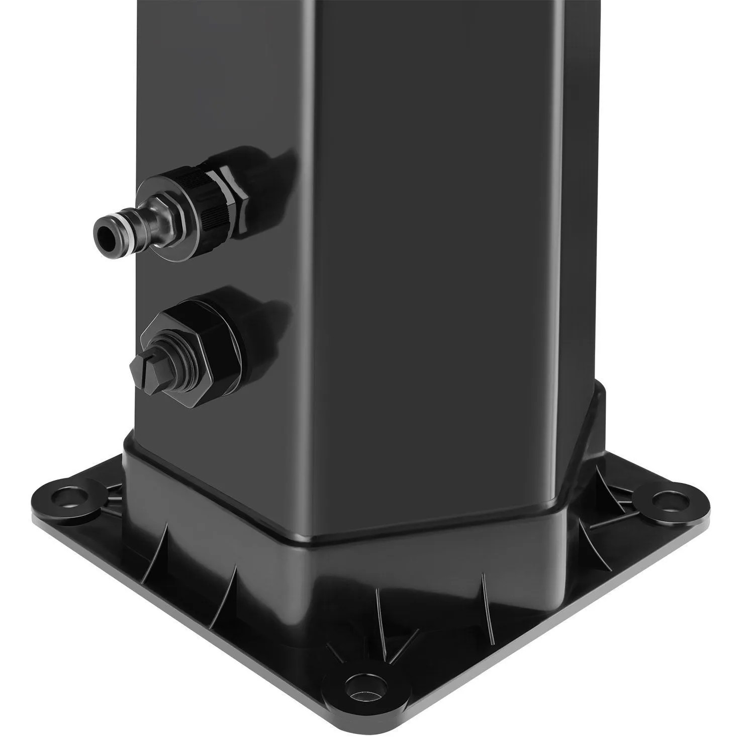 Detailaufnahme der schwarzen Juskys Solardusche Victoria (60 Liter) mit Wasseranschluss und Bodenplatte.