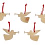 Fünf filigrane Christbaumschmuck Engel aus Zirbenholz mit roter Schnur, ideal als Deko oder Geschenkanhänger.