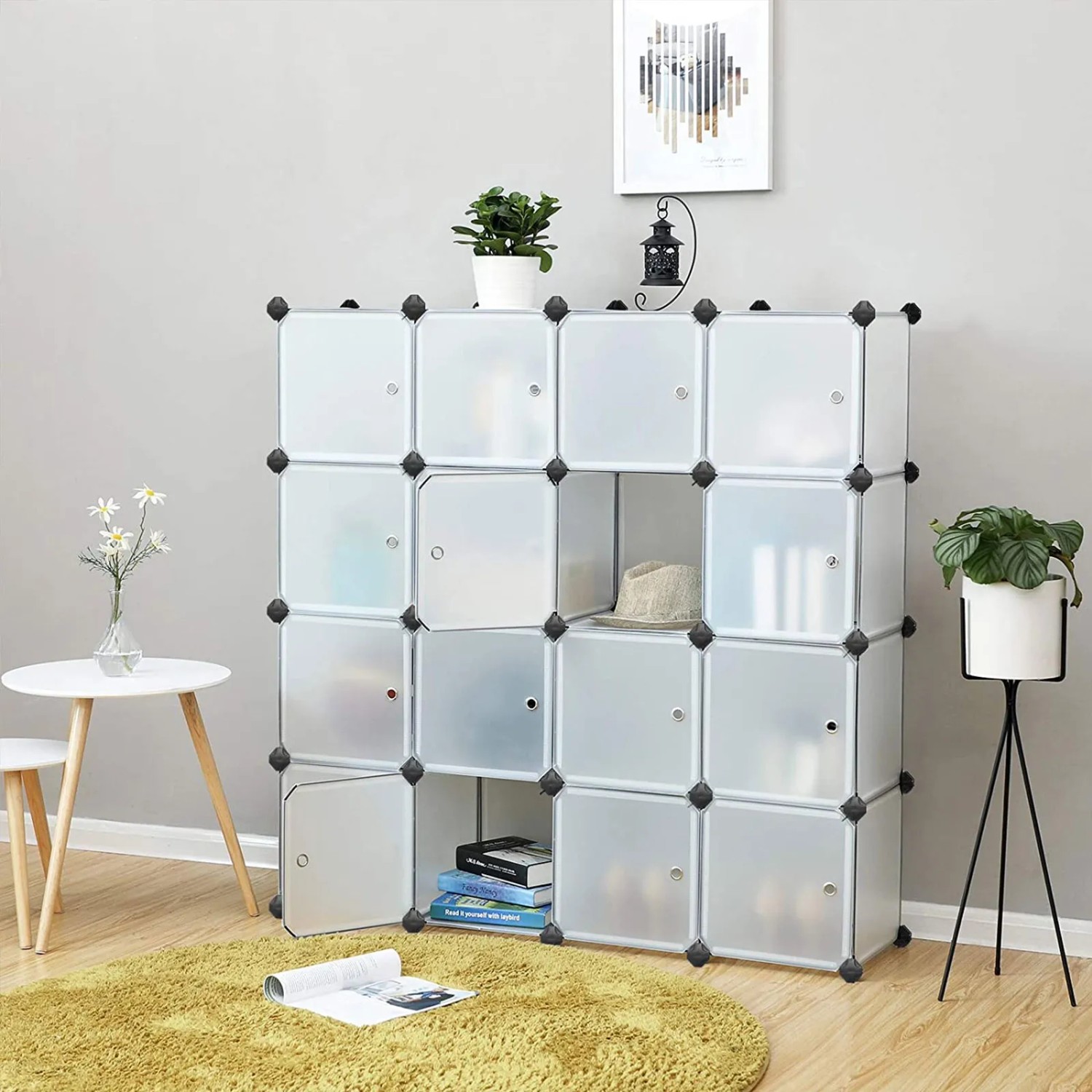 Weißes Songmics Regalsystem mit 16 Würfeln, ideal als Schuhkommode oder zur Aufbewahrung.