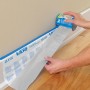 ScotchBlue Malerabdeckfolie mit Klebeband im Spender (60,9 cm x 27,4 m) in Blau.