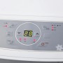 Detailansicht der Emerio Klimaanlage mit Bedienfeld und digitaler Anzeige.