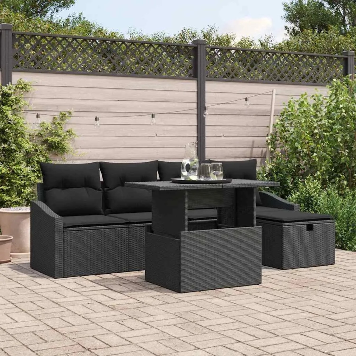 Schwarzes 6-tlg. vidaXL Garten-Sofa-Set aus Poly Rattan mit höhenverstellbarem Tisch.