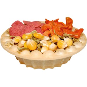 Vitakraft Gemüsekörbchen Nager-Snack mit Rote Bete, Möhren und Mais im Waffelkörbchen.