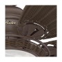 Detailaufnahme: Hunter Caribbean Breeze Deckenventilator mit Weidenflügeln und Beleuchtung.