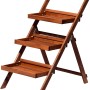 Klappbare, braune Dobar Blumentreppe aus FSC®-zertifiziertem Holz mit drei Ablageflächen für Gartendekoration.