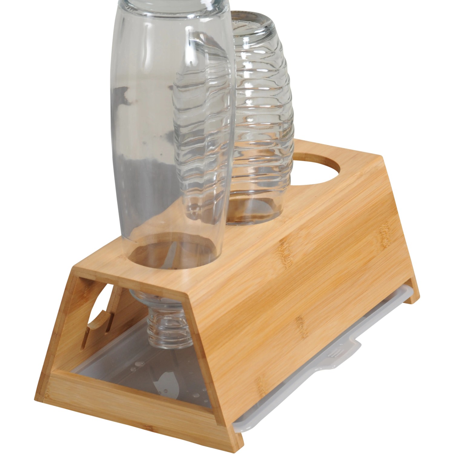 Kesper Flaschenhalter für Sodastream aus Bambus mit Abtropfschale und zwei Flaschen.