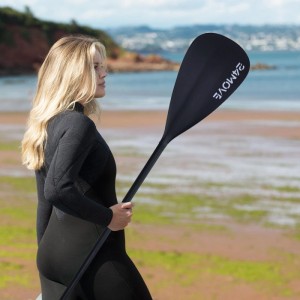 Schwarzes 24Move Doppelpaddel aus Aluminium für SUP und Kajak, Länge 230cm.