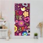 Weiße Magnettafel 37x78cm mit 'Love and Peace' Motiv als Wanddekoration.
