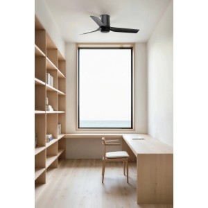 Schwarzer FARO Deckenventilator Mini Punt Tub (90 cm) im modernen Raum.
