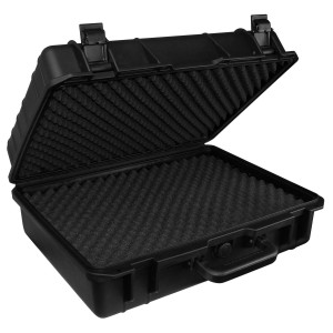 Offener, schwarzer Gerätekoffer (520x415x195 mm) mit Würfelschaumstoff-Polsterung. Staub- und wasserdicht.
