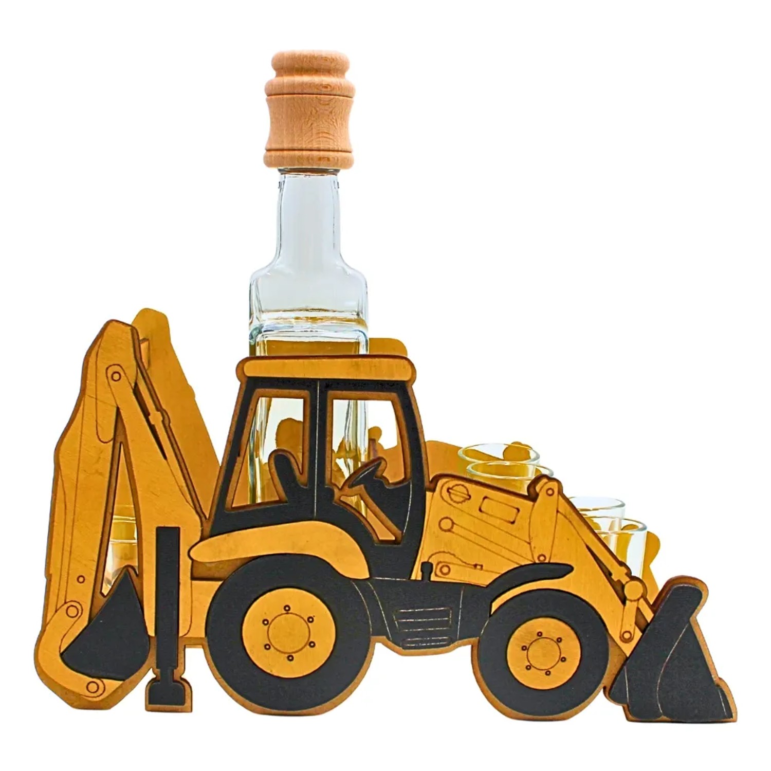 Dekohelden24 Holz Trecker Geschenkset: gelber Traktor mit Greifarm, Karaffe und 6 Schnapsgläsern. Ideal für Landwirte.