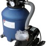 Karibu Sandfilteranlage mit Pumpe und Schläuchen für effektive Poolreinigung.