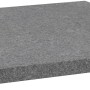 Terrassenplatte Naturstein, anthrazit-grau, 60x60x3 cm. Geflammte Oberfläche.