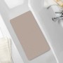 Rechteckige Wenko Wanneneinlage Mirasol, 69x39 cm, taupe, mit Noppen in Badewanne.