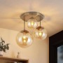 Moderne Lindby Deckenlampe Teeja mit 3 creme-farbenen Glaskugeln für Wohnzimmer.