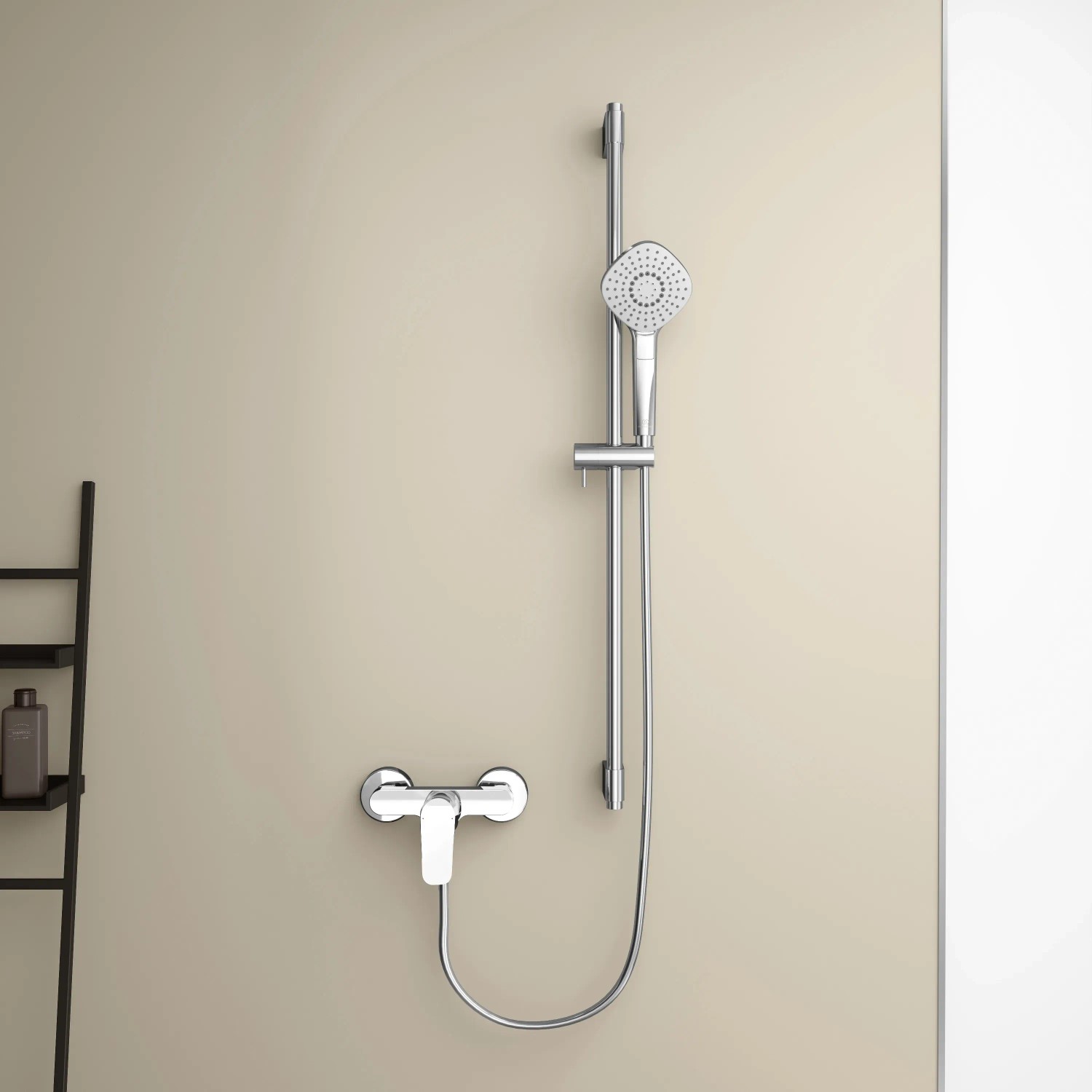 Ideal Standard Ceraflex Aufputz Brausearmatur in Chrom mit Brausestange und Handbrause.