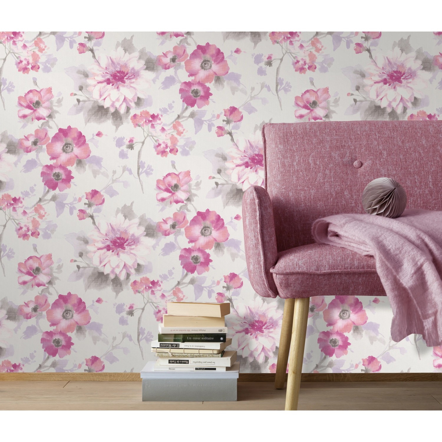 Erismann Vliestapete Guido Maria Kretschmer Floral Rosa mit rosa Blumenmuster.