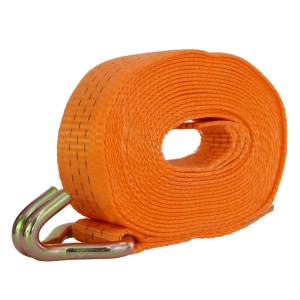 Orangefarbener TRUTZHOLM Spanngurt (6m, 3t) mit Ratsche und Haken für Autoanhänger.