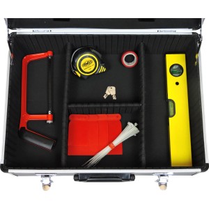 Offener Famex Werkzeugkoffer Universal 744-98 mit Werkzeugsortiment, inklusive Wasserwaage und Rollbandmaß.