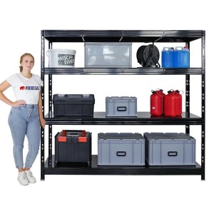 Schwarzes PROREGAL Schwerlastregal Rhino mit vier Stahlplatten-Ebenen und diversen Lagerboxen.