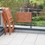 Merxx Cordoba Balkonmöbel Set: Klappstühle und Hängetisch aus Eukalyptusholz auf Balkon.