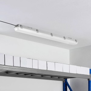 Weiße Arcchio LED Wannenleuchte Rao, 1-flammig, zur Anbaumontage im Feuchtraum.