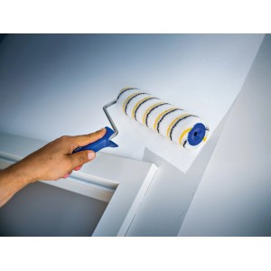 LUX Dispersionswalze 25cm beim Streichen einer Wand, Polymix, Gold-Grau-Gestreift.