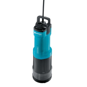 Gardena Tauch-Druckpumpe 6000/5 automatic, blau-schwarze Gartenpumpe mit Tragegriff und Kabel.
