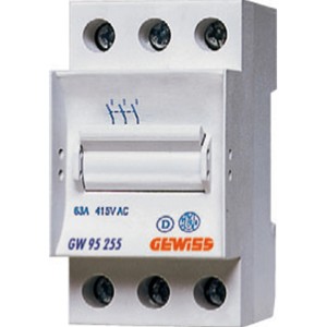 Gewiss Hauptschalter 3-polig, 6A für Verteilereinbau.