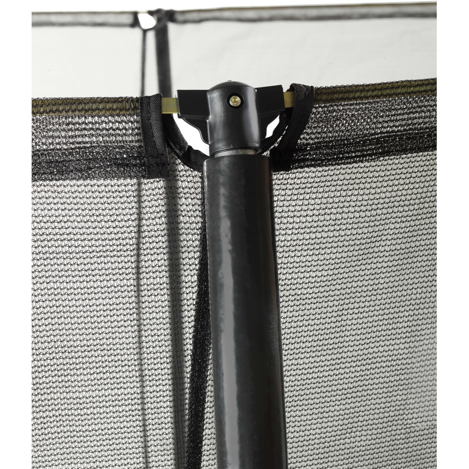 Detailaufnahme Sicherheitsnetz und Rahmen vom EXIT Silhouette Bodentrampolin.