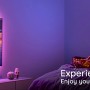 Govee TV-LED-Hintergrundbeleuchtung H6179 mit RGB-Farben und Paar beim Fernsehen.
