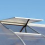 Detailaufnahme: Geöffnetes Dachfenster des Palram Canopia Bella Gewächshauses.