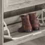 SoBuy Schuhkipper FSR137-HG in Hellgrau mit zwei braunen Stiefeln im offenen Fach.