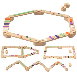 AIYAPLAY Balancierbalken für Kinder aus Holz mit bunten Balanciersteinen in verschiedenen Formen.
