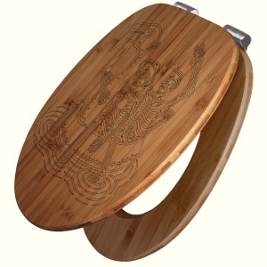 Banjado WC-Sitz aus Bambus mit Skelett-Gravur und Flamingoschwimmring Motiv.
