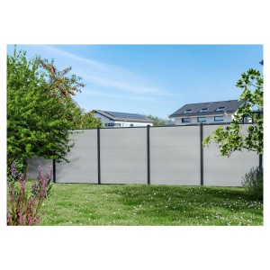 T&J WPC Steckzaunbrett Max, Farbe Weißer Rauch, als Sichtschutz im Garten.