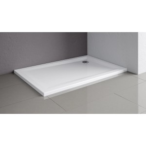 Rechteckige, extraflache Schulte Duschwanne 120x80 cm in Alpinweiß, eingebaut im Badezimmer.