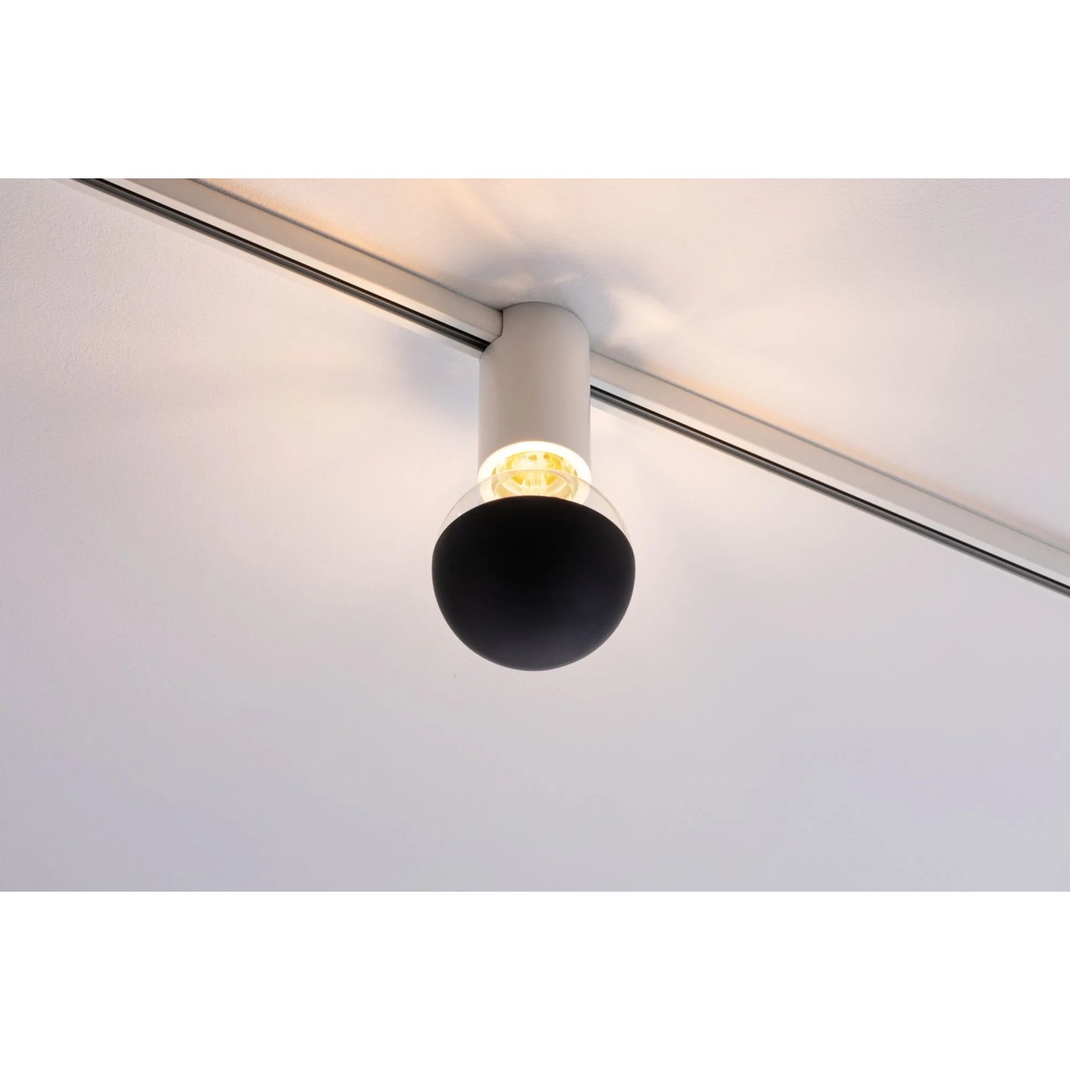 Paulmann URail Spot Ceiling Socket, weiß, für E27 Leuchtmittel, montiert an Schienensystem.